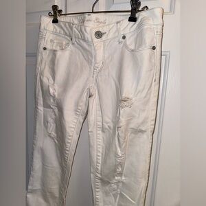 American Eagle Outfitters White Ripped Jeans, Size 4